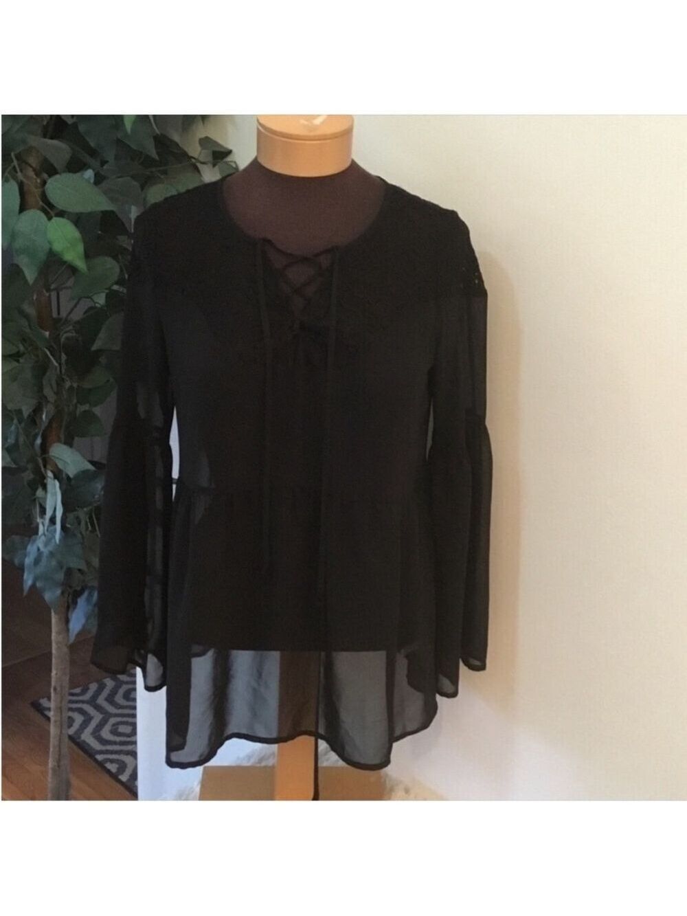 Decree black sheer ballon sleeve blouse Woman’s size medium tie front